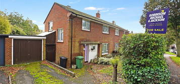 3 bed semi-detached house for sale