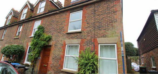 Terraced house to rent in High Street, Ardingly RH17