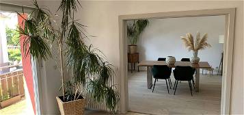 Schöne und sanierte 4-Zimmer-Wohnung mit gehobener Innenausstattung mit Balkon und EBK in Offenburg