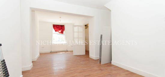 2 bedroom terraced house