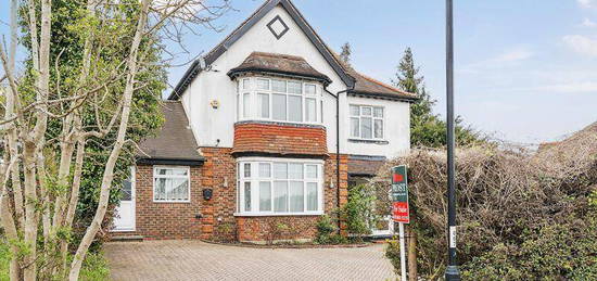 6 bedroom detached house for sale