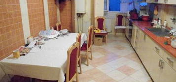 Apartament 3 camere Rolast - etaj 1