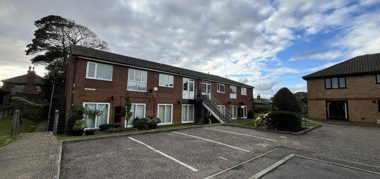 Flat to rent in Silfield Gardens, Hunstanton PE36