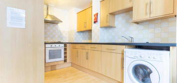 3 bedroom flat to rent