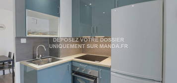 Location appartement 5 pièces 9 m²