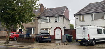 Property for sale in 5 Crest Road, Neasden, London NW2