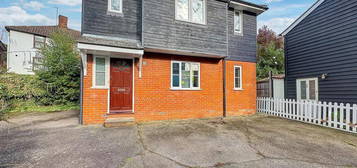 2 bedroom maisonette for sale