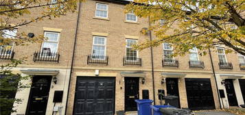 4 bedroom terraced house to rent