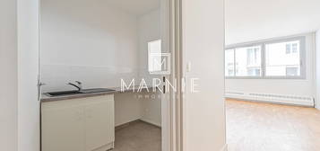 Studio  à vendre, 1 pièce, 28 m², Étage 4/6