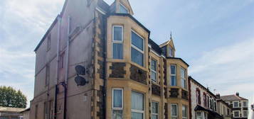 Flat to rent in Newport Road, Roath, Cardiff CF24