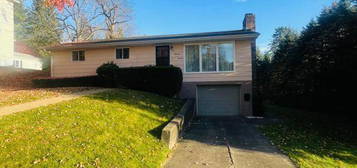 214 Dartmouth St, Warren, PA 16365