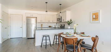 Lilac Pointe, Philadelphia, PA 19128