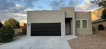 808 Tumulus Dr NW, Albuquerque, NM 87120