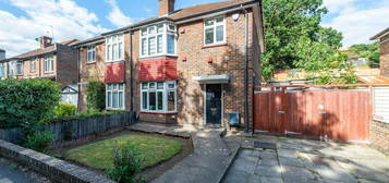 3 bedroom semi-detached house