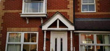 3 bedroom semi-detached house