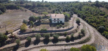 Casa tradicional T3 em Bugalhos de 201,00 m2