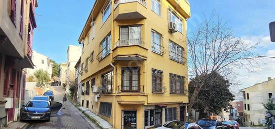 Emirgan Boyacıköy de Satılık 3+1 Geniş Ferah Daire