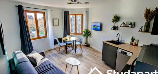 Appartement meublé  à louer, 2 pièces, 33 m², Étage 3/–