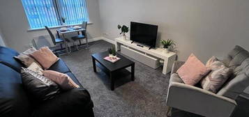 2 bed flat to rent