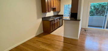 3651 McLaughlin Ave #6, Los Angeles, CA 90066