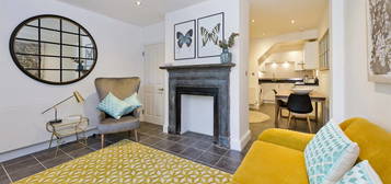 Flat for sale in St. Helens Gardens, London W10