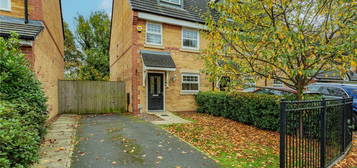 3 bed semi-detached house for sale