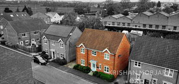 4 bed detached house for sale