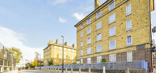 Flat for sale in Devitt House, Poplar, London E14