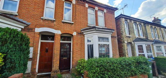 5 bedroom terraced house