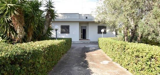 Villa unifamiliare via Copertino 138, Monteroni di Lecce