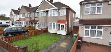 3 bed terraced house to rent