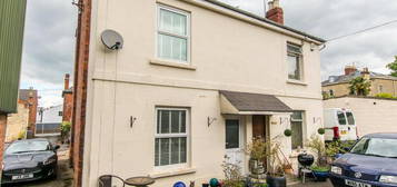 2 bedroom semi-detached house