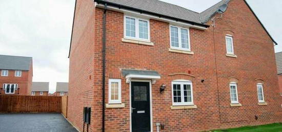 3 bedroom semi-detached house