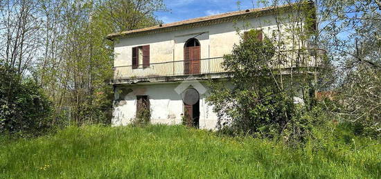 CASA INDIPENDENTE A ARCE