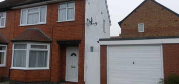 3 bedroom semi-detached house