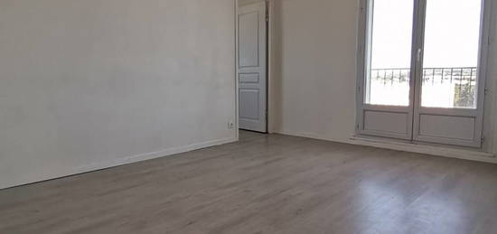 Appartement  à vendre, 3 pièces, 2 chambres, 58 m²