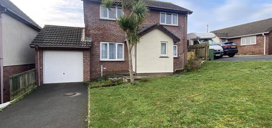 3 bed detached house to rent