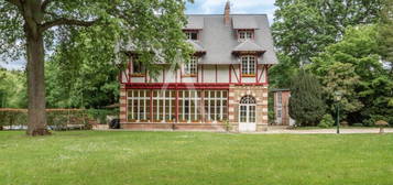 Domaine avec dépendance 350m² habitable avec son terrain de 6200m²