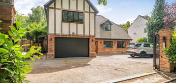 5 bedroom detached house for sale