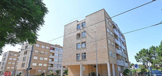 Apartamento T2 para arrendamento