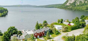 973 Ch. du Domaine-du-Pinacle, #A, Coaticook, Quebec