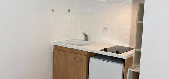 Appartement lumineux exposé ouest - Rénové récemment - Proche campus 3 – Chauffage compris - Disponible