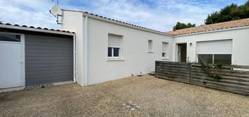 Maison de plain-pied  à vendre, 3 pièces, 2 chambres, 65 m²