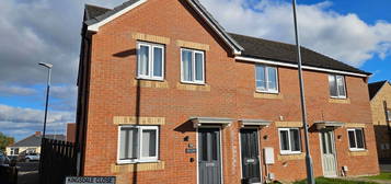 End terrace house to rent in Kingsdale Close, Stanley DH9