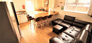 End terrace house to rent in Terry Road, Coventry CV1