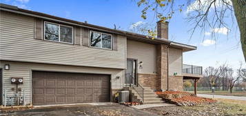 4110 Sylvia Ln S, Shoreview, MN 55126