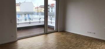 Neuwertige 3-Raum-Terrassenwohnung mit Aufzug und EBK in Berlin Lichtenberg