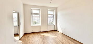 **Charmante Altbau 2-Zimmerwohnung in zentraler Lage ++ frisch renoviert ++ 10 Minuten bis zur Innenstadt ++ 3. Liftsstock++