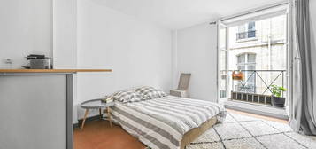 Studio  à vendre, 1 pièce, 32 m², Étage 3/5