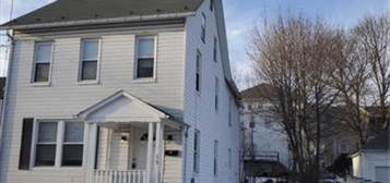 13 Jory Ave, Pen Argyl, PA 18072